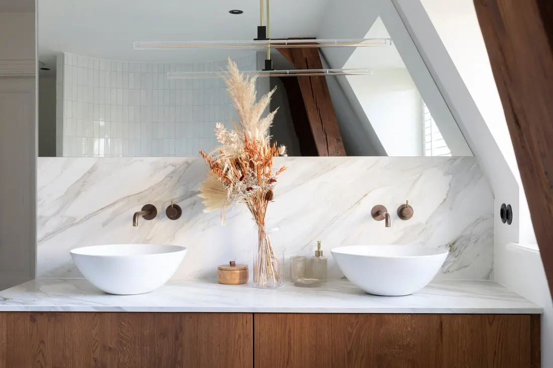 Jack and Jill Bathroom: A Bathroom Fitter’s Guide
